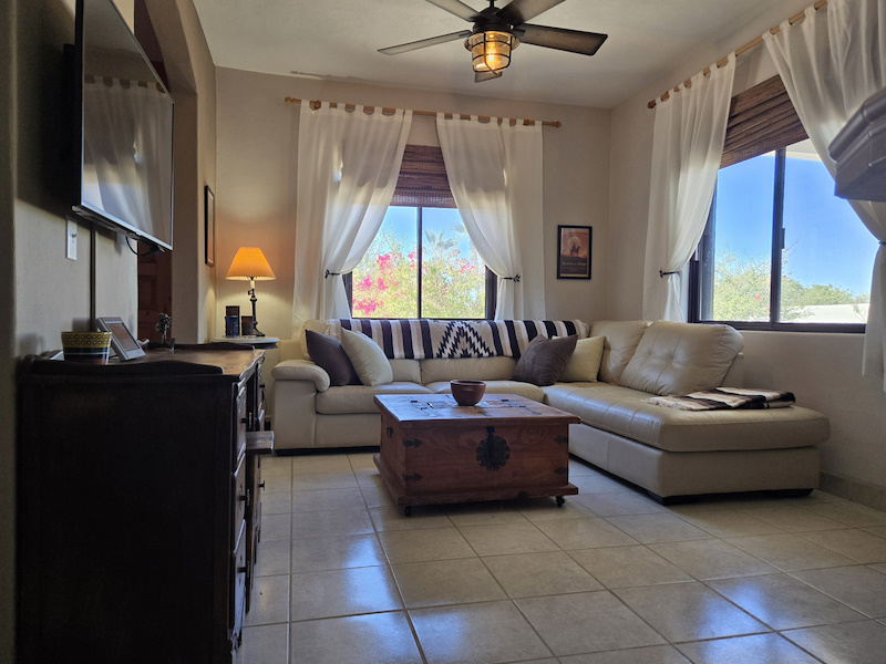 Casa j9 main house family room